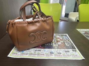 鹿児島市 東京市場 天文館 地蔵角交番前店 ブランド CELINE セリーヌ ハンドバッグ 買取しました。