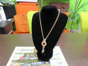買取専門 東京市場 いづろ 照国通り 天文館 御着屋交番前店 貴金属 金 プラチナ ネックレス 買取しました。