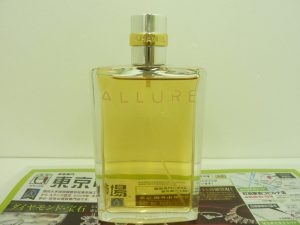 町田市 相模原市 出張買取 高価買取 買取専門 東京市場 町田駅前コビルナ店 香水 シャネル アリュール オードトワレ 買取しました。